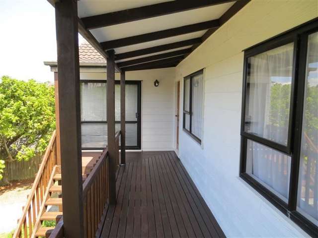 8 Leiden Place Totara Vale_3