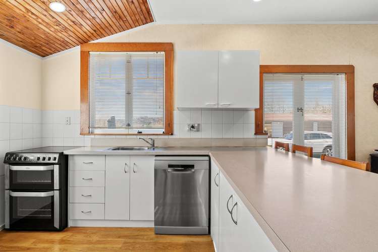 50 Kath Henry Lane Drury_6