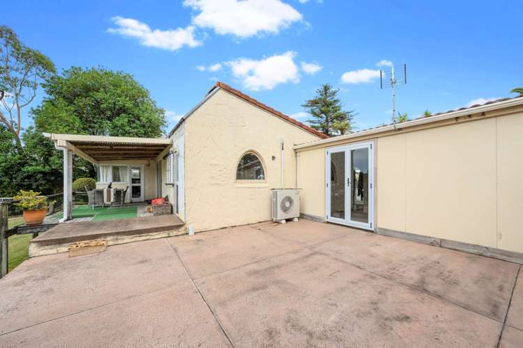 21 Roland Road Greenhithe_30