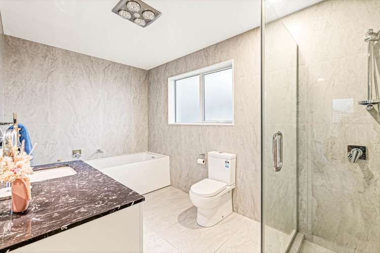 21 Mcquoids Road Flat Bush_10