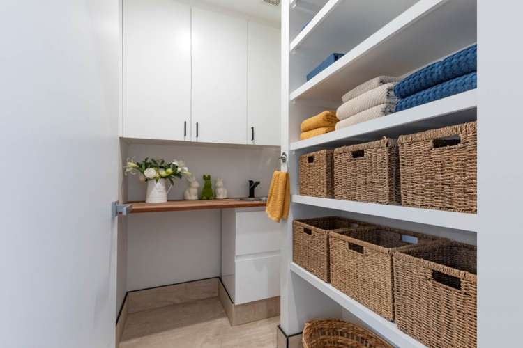 87 Daffodil Street Titirangi_15