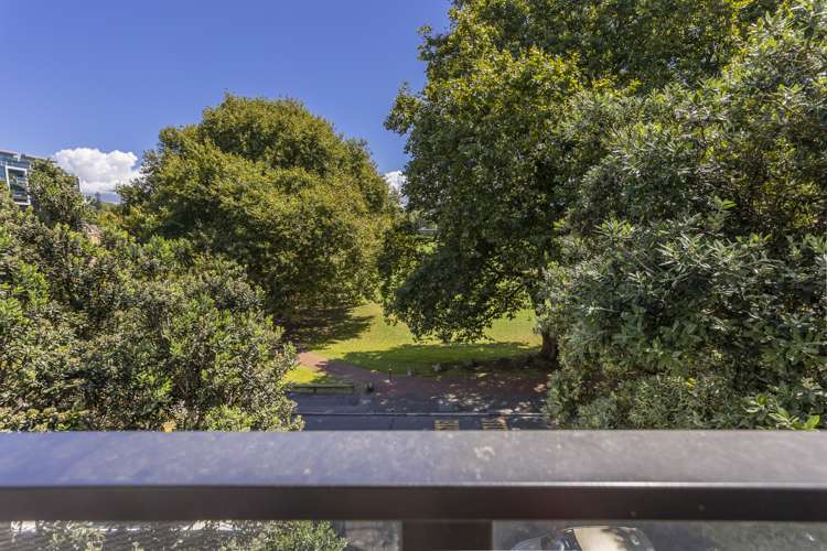 10/8 Dock Street Auckland Central_3