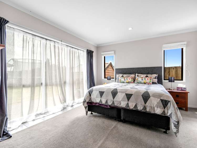 15 Carroll Place Owhata_11