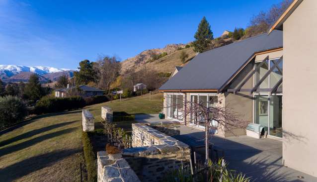 13 Jean Robins Drive Dalefield/Wakatipu Basin_2