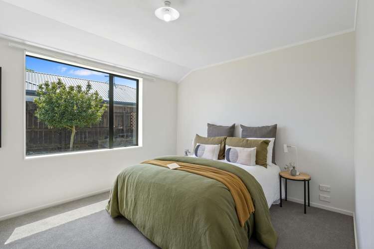 60 Kingsford Drive Stoke_14