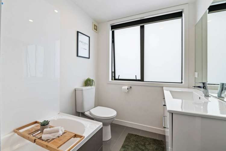 12/50 Ocean View Road Northcote_5