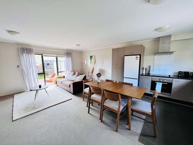 221/172 McLeod Road Te Atatu South_3