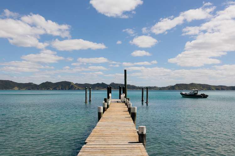 1 Motuarohia Island Russell_22