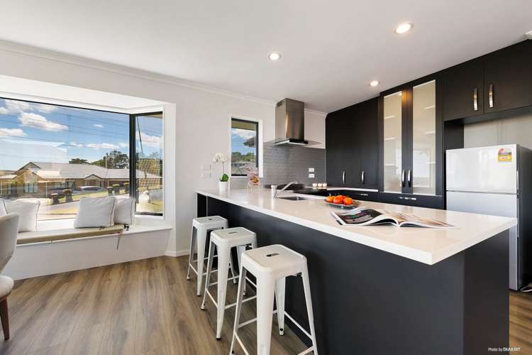 3 Lizzie Lane Clover Park_13