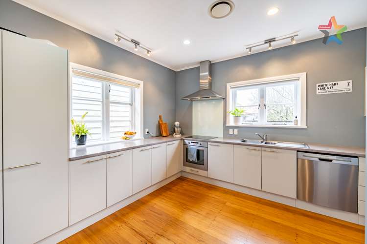 69 Waiwhetu Road Waterloo_5