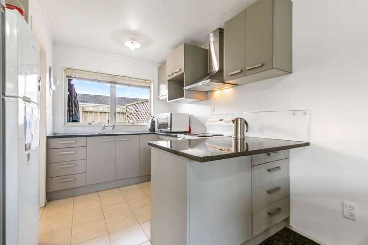 3/17 Latham Avenue Pakuranga_1