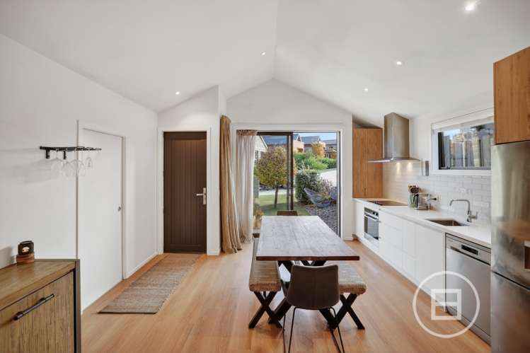 14 Huxley Place_3