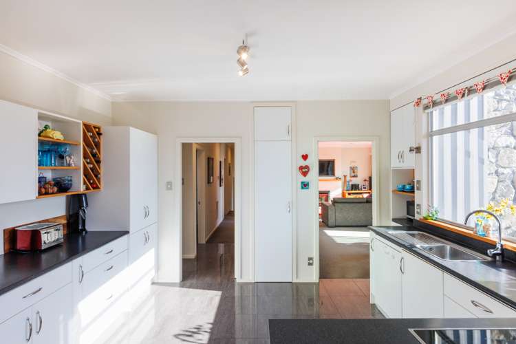 15 Mountain View Road Fitzherbert_17