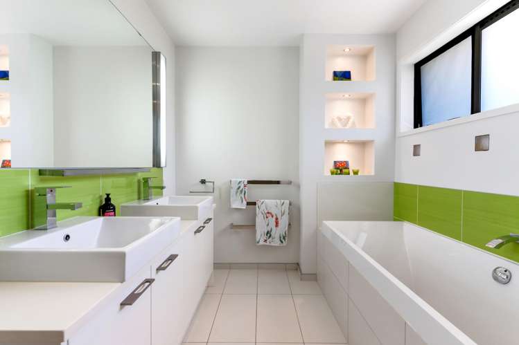 125 Lynbrooke Avenue Blockhouse Bay_16