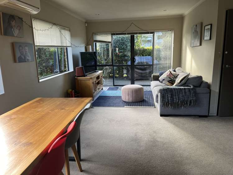 30/1 Piriti Drive Te Atatu Peninsula_1