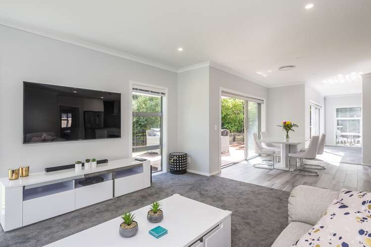 2 Stoneleigh Grove Paraparaumu_10