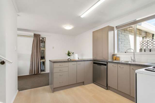 7 Omega Place Casebrook_4