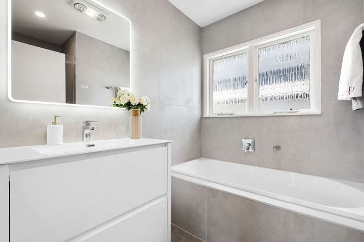 292 Beach Road Campbells Bay_12