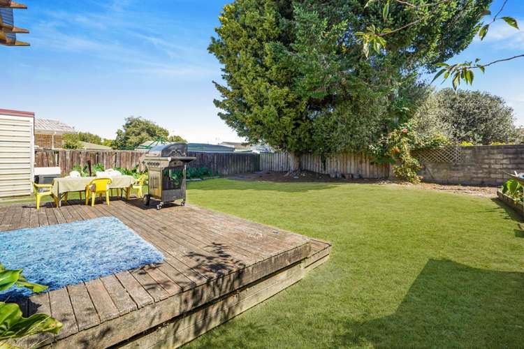65 Resthill Crescent Glenview_12