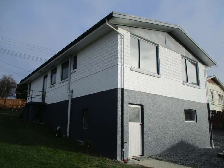 39 Baker Street Caversham_23