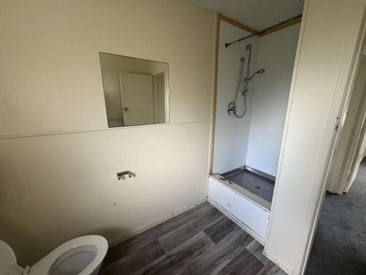 1/239 Old Farm Road 1074_8