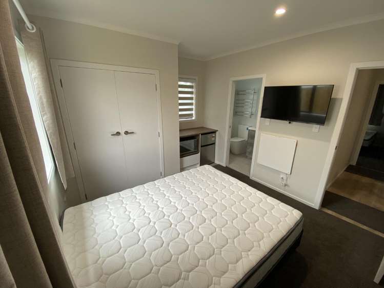 2B/19 Hibiscus Avenue Hamilton Lake_0
