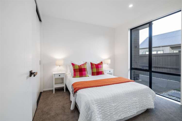 5 Florence Drive Lincoln_17