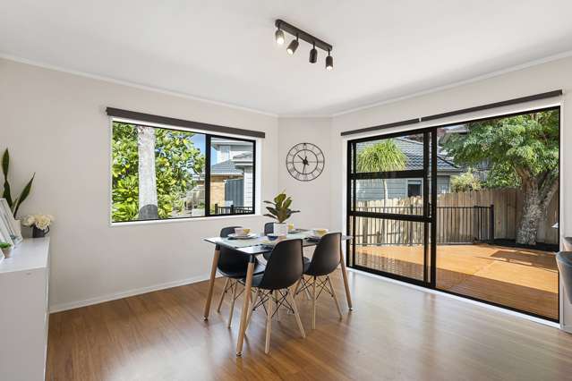 2/98 Gosford Drive Botany Downs_3