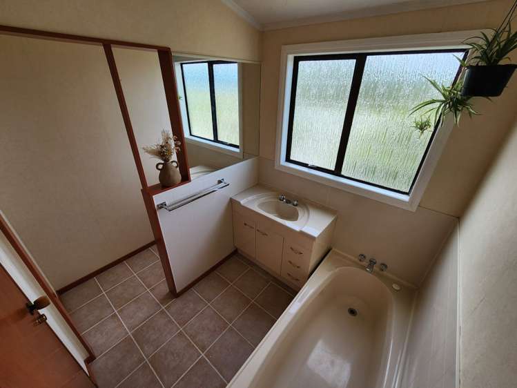 1 Lindis Close Kelson_15