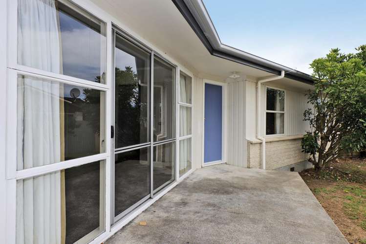 6 Stonehaven Street Flaxmere_8