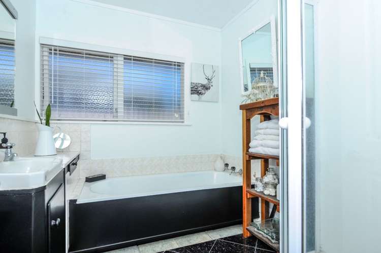 17 Saffron Street Birkdale_15