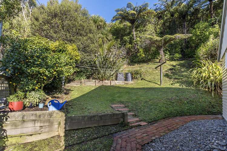 15 Wrights Hill Road Karori_17