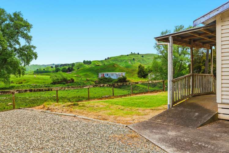 10 Cemetery Road Matiere_10