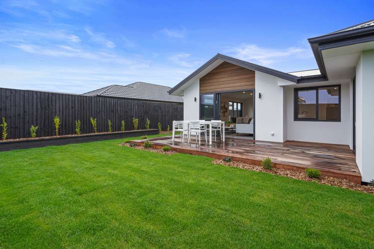 64 Blunden Road Lincoln_18