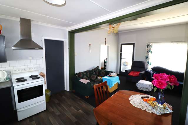 35 Usk Street Oamaru_4