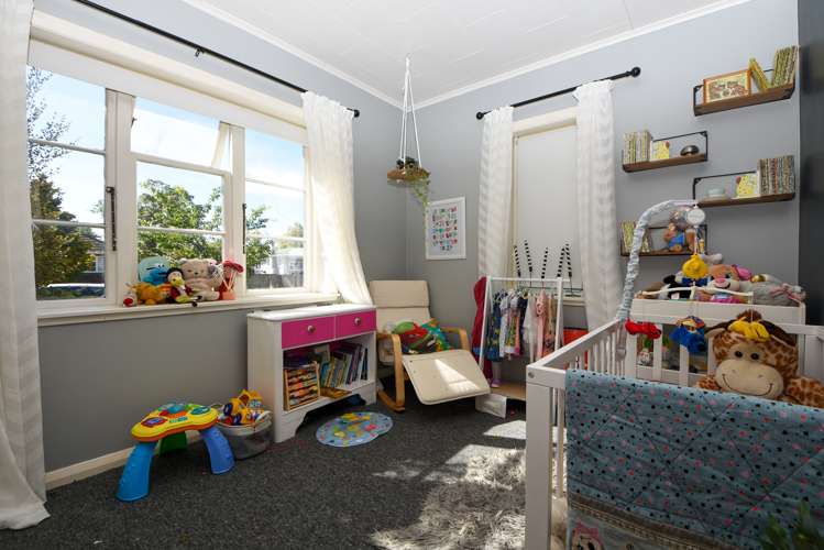 49 Masters Crescent Masterton_10