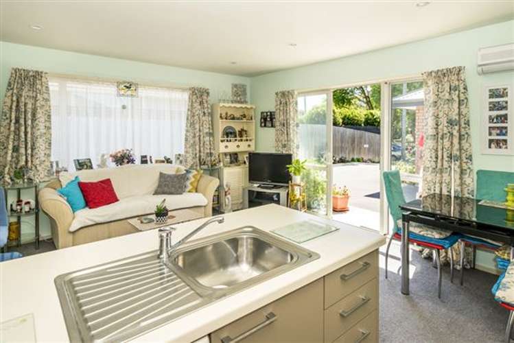 2/33 Pinehurst Crescent Russley_9