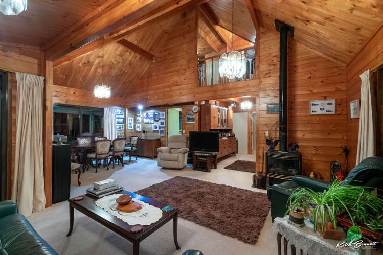 76 Gorrie Road Mangaroa_4