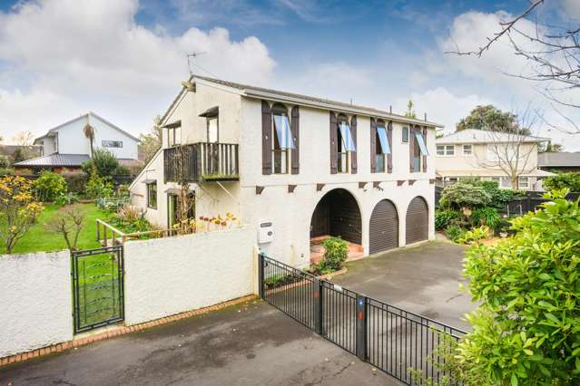 Hidden retreat with family appeal