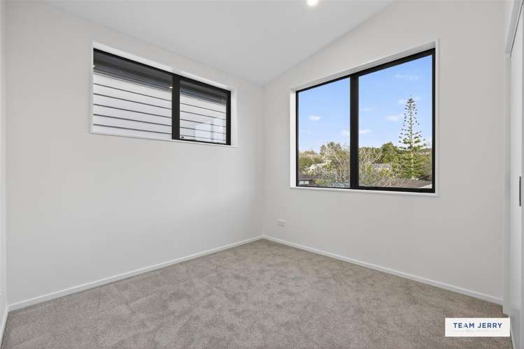 25 Jandell Crescent Bucklands Beach_12