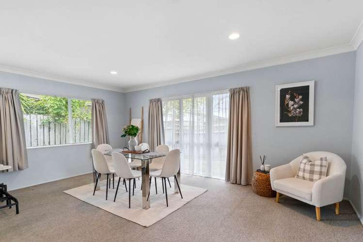 9 Redfern Lane Glenfield_15