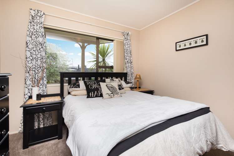 32 Moloney Terrace Pukekohe_16