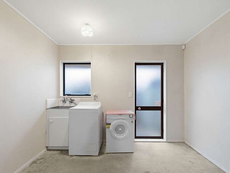 2/13 Greers Road Weymouth_14