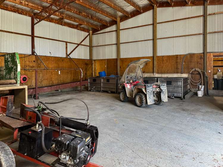 30 Frazer Road Gore Surrounds_17