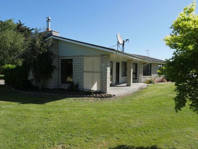 745 Upper Sefton Road Sefton_1