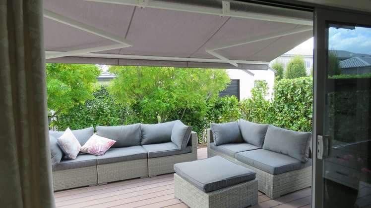 23 Chateau Crescent Rangatira Park_18