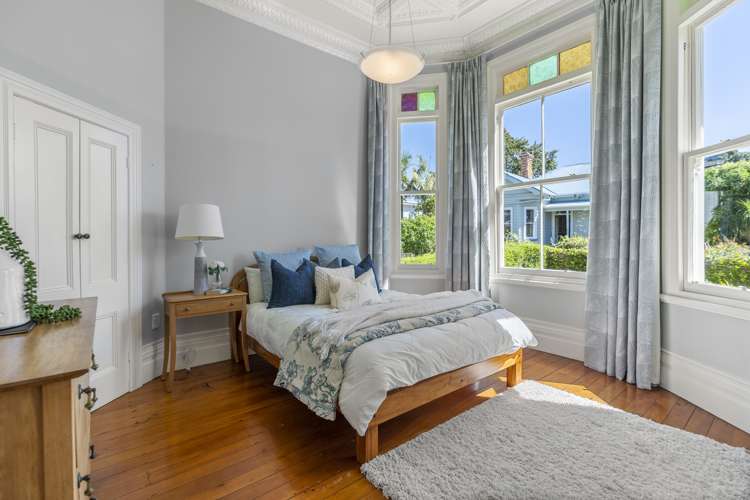 5 Mozeley Avenue Devonport_12
