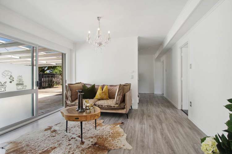 2/80 Cascades Road Pakuranga Heights_23