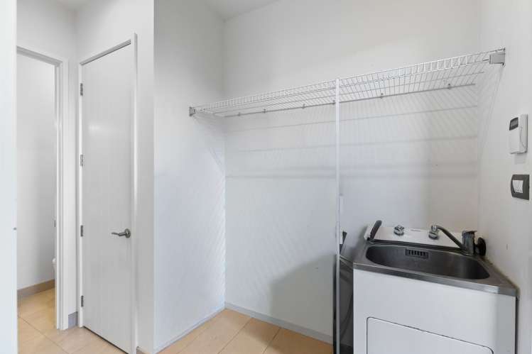 110 Squadron Drive Hobsonville_19