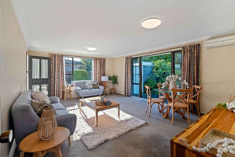 2/14 Resolution Place Bryndwr_11